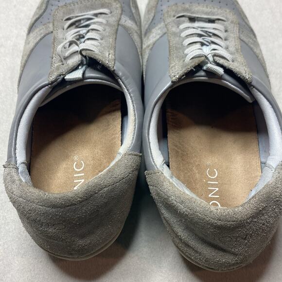 Vionic Karigan Gray Suede Sneakers Size 8.5 - Picture 3 of 7